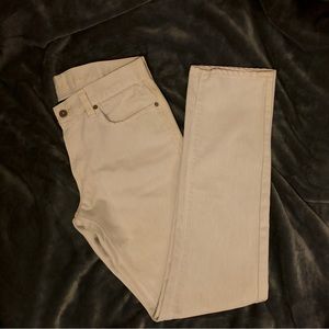 Levi’s Skinny Fit 5’11” Off White Jeans